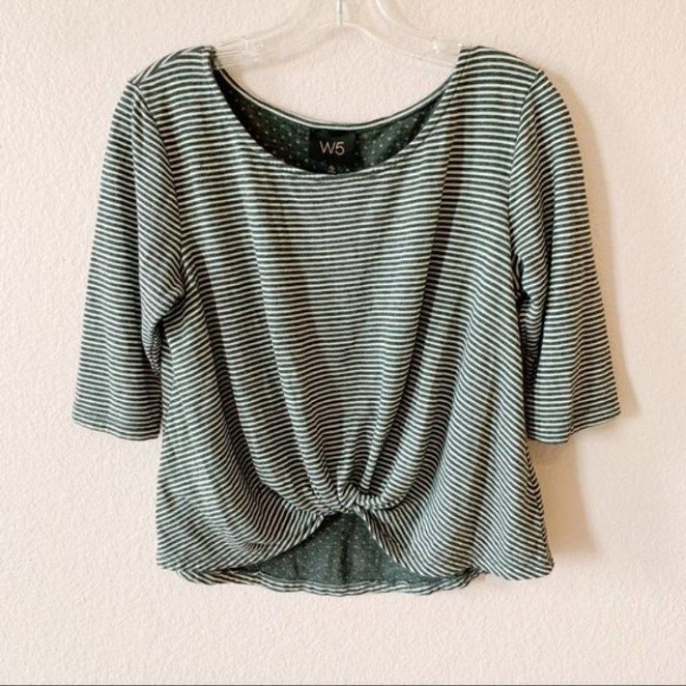 W5 Top Blouse Knotted Bottom Gray stripes Sz Medium minimalist casual summer